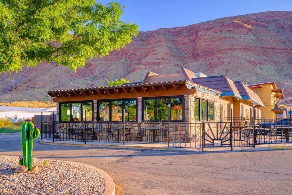 Luxury Downtown Rental Moab Luaran gambar
